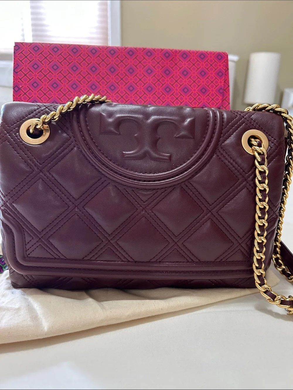 Tory Burch Fleming Quilted Convertible Shoulder Bag in Burgundy with Gold Chain
